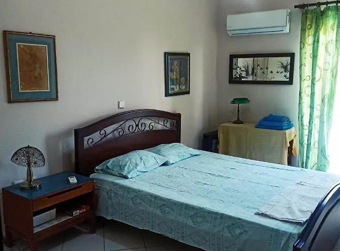 By The Apartamento Rhodes City